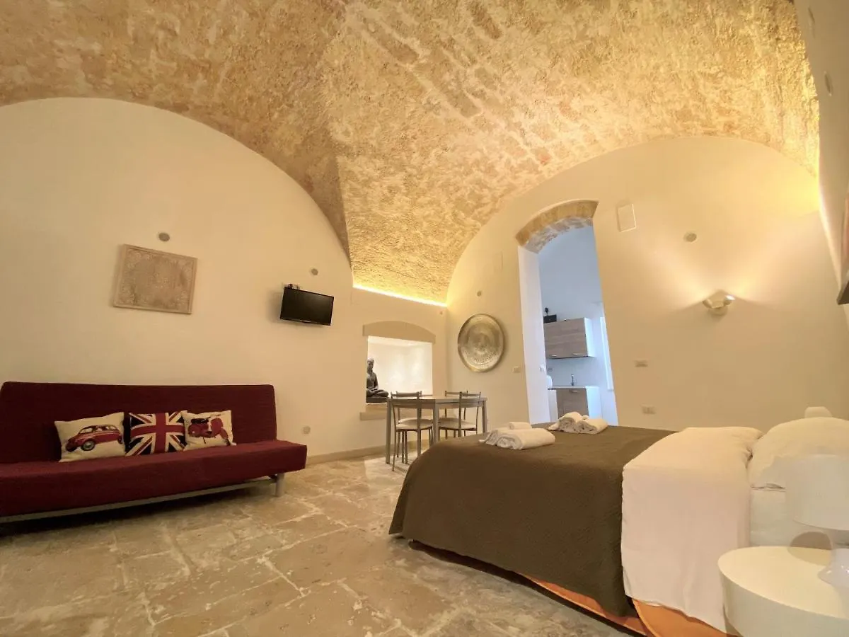 La Pietra Di Tommaso - Central Station Bari Apartament