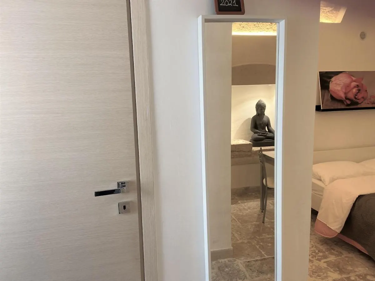 Apartament La Pietra Di Tommaso - Central Station Bari Włochy